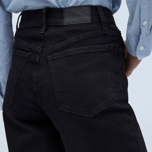 The perfect vintage wide-leg jean. worn minimal times, perfect condition. - Picture 4 of 5